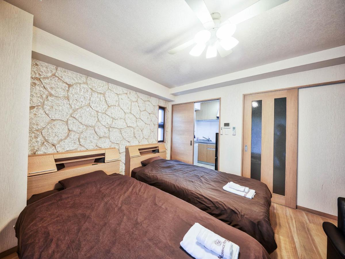 Terrace Resort Chatan West Экстерьер фото