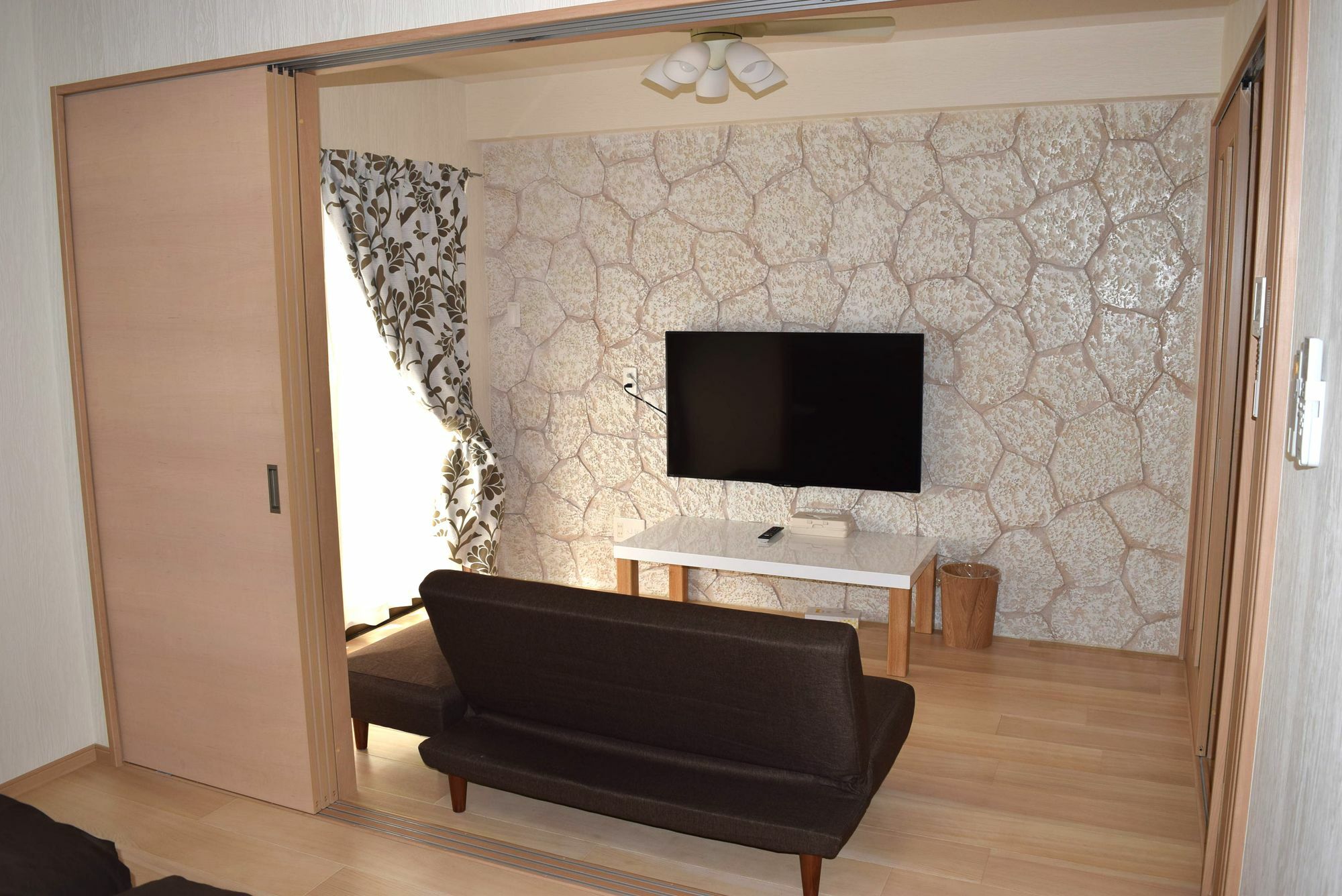 Terrace Resort Chatan West Экстерьер фото